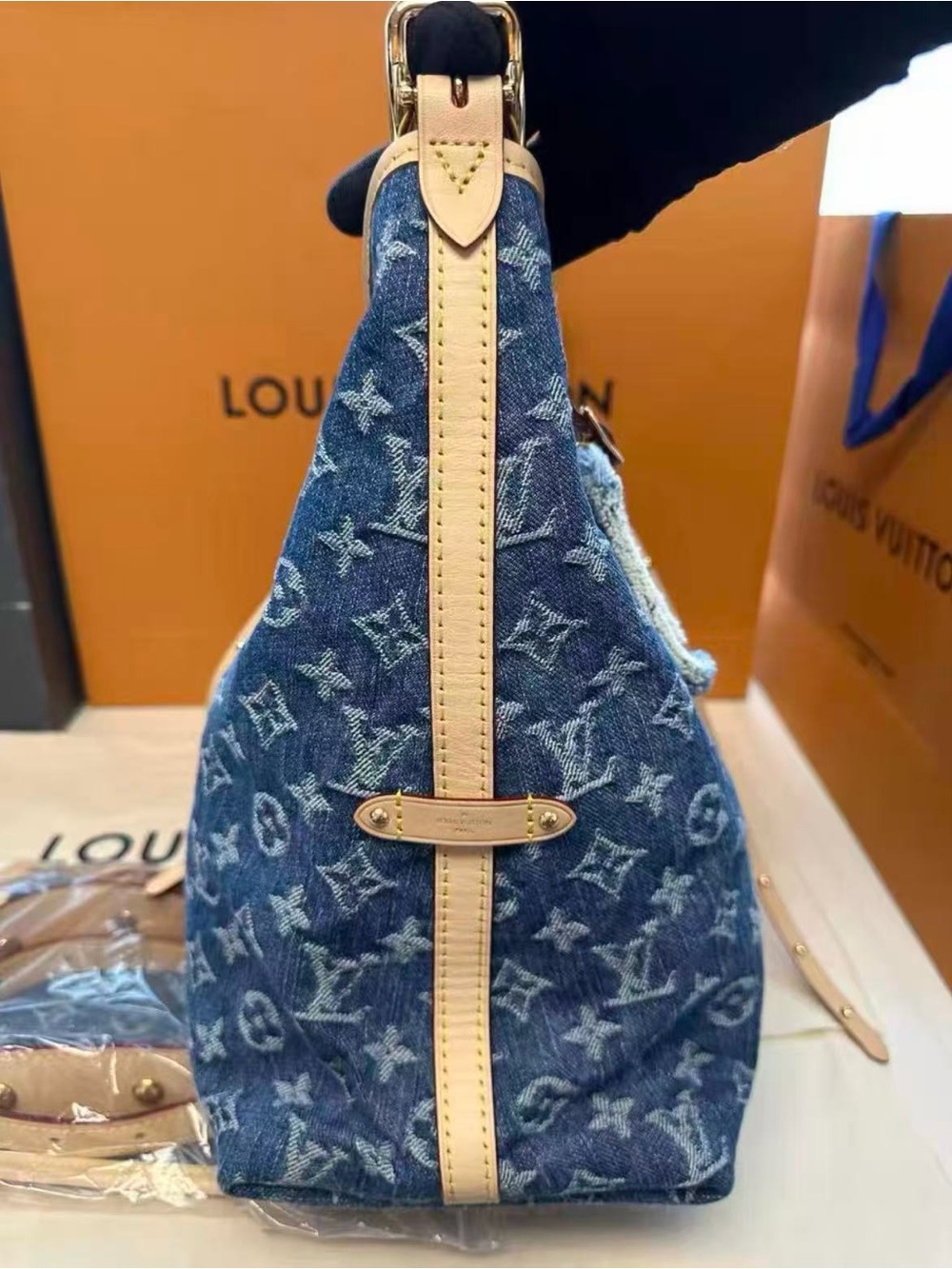 Louis Vuitton Denim Monogram Shoulder Bag with Natural Trim - Picture 10 of 12